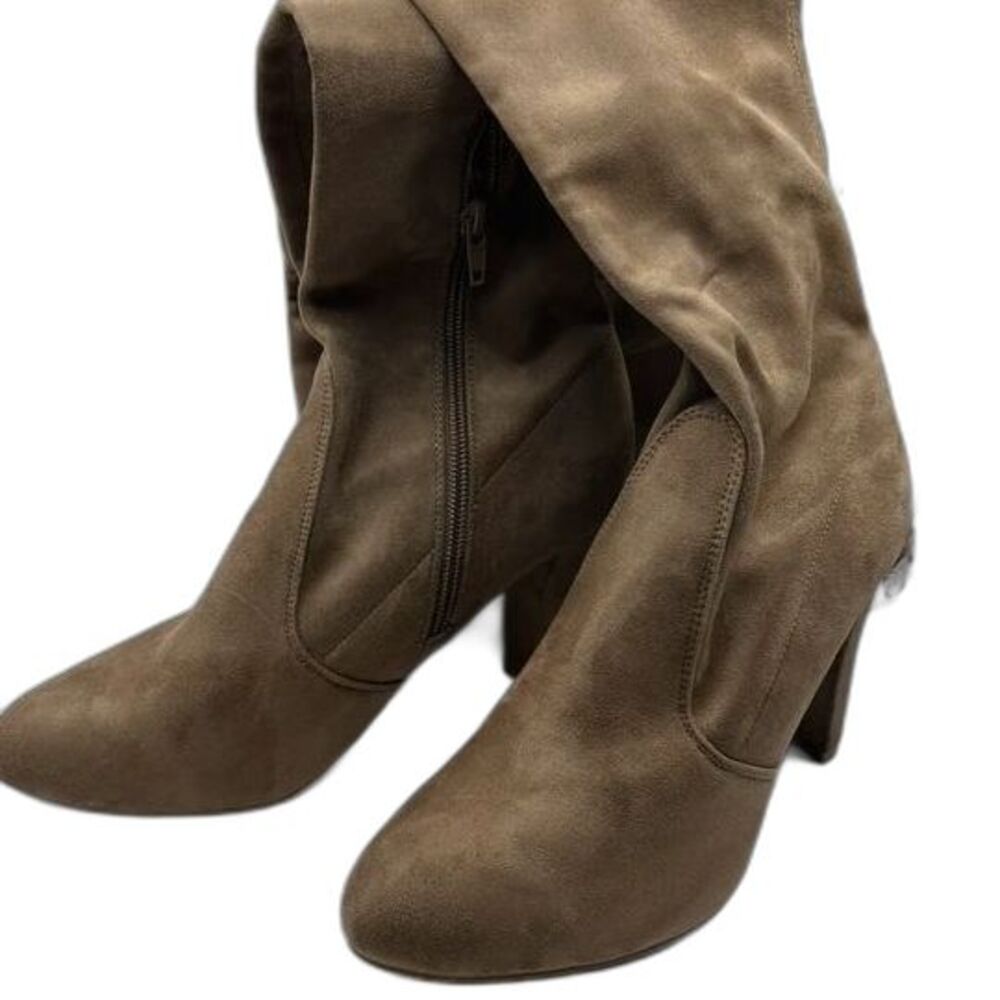 Charlotte Russe Amaya 01 Taupe Faux Suede OTK Boots Sz 9 Chunky High Block Heel